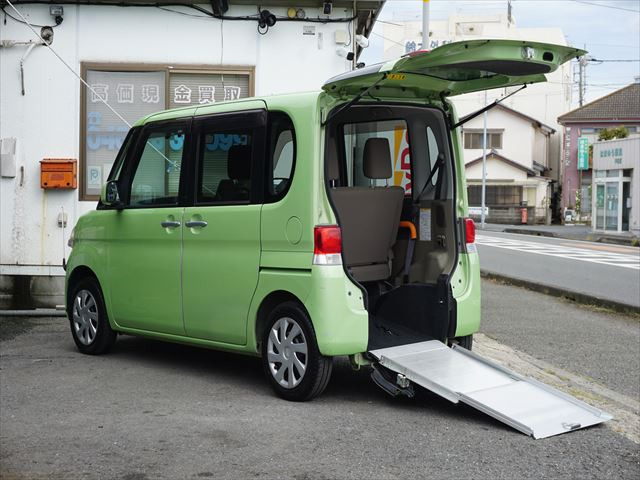 タント  福祉車両スローパー禁煙車1年保証