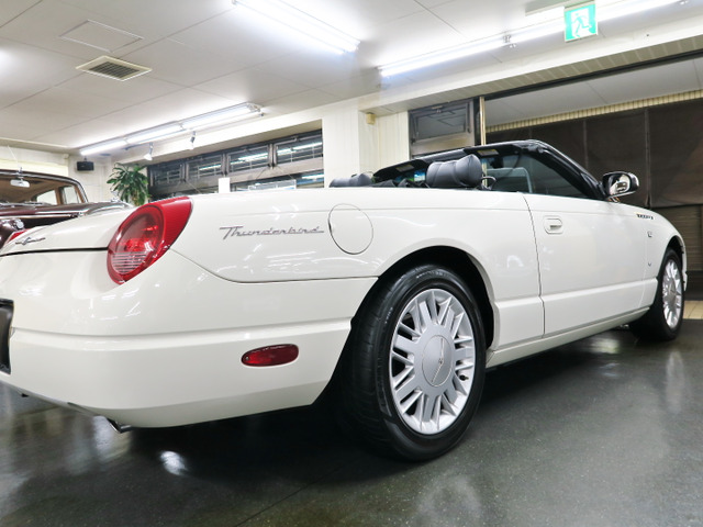フォード サンダーバード プレミアム の中古車詳細 (98,136km
