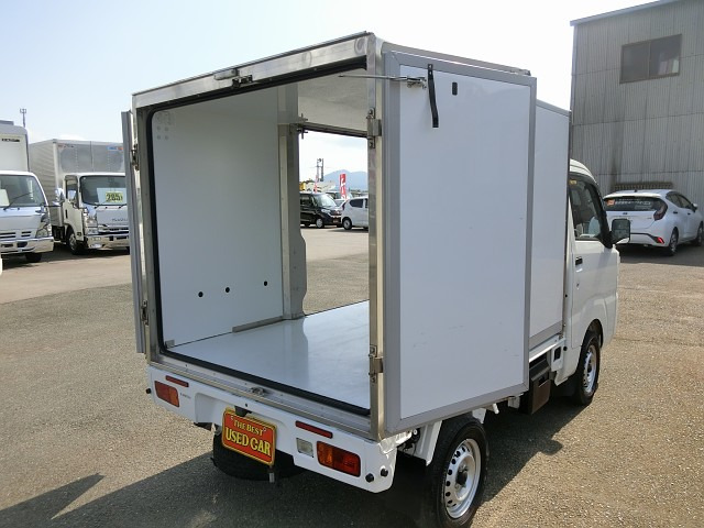 中古車 ダイハツ ハイゼットトラック カラーアルミ中温冷凍車 片側スライドドア仕様 0.35t -7℃中温冷凍車 の中古車詳細 (87,000km,  ホワイト, 福岡県, 148万円) | 中古車情報・中古車検索なら【車選びドットコム（車選び.com）】