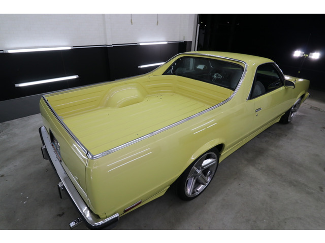 最新のデザイン シボレー 中古車 エルカミーノ Fガラス新品 IROC20インチアルミ ミニカー