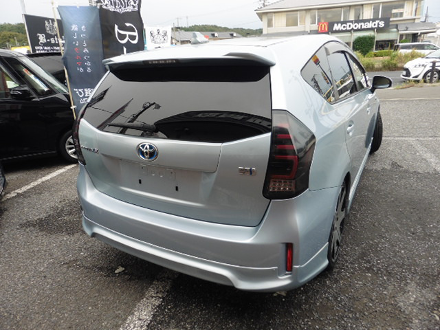 中古車 トヨタ プリウスα 1.8 S 社外19AW!社外テール の中古車 中古車 トヨタ プリウスα 1.8 S 社外19AW!社外テール の中古車