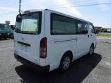 ハイエースバン  入浴車 デベロ