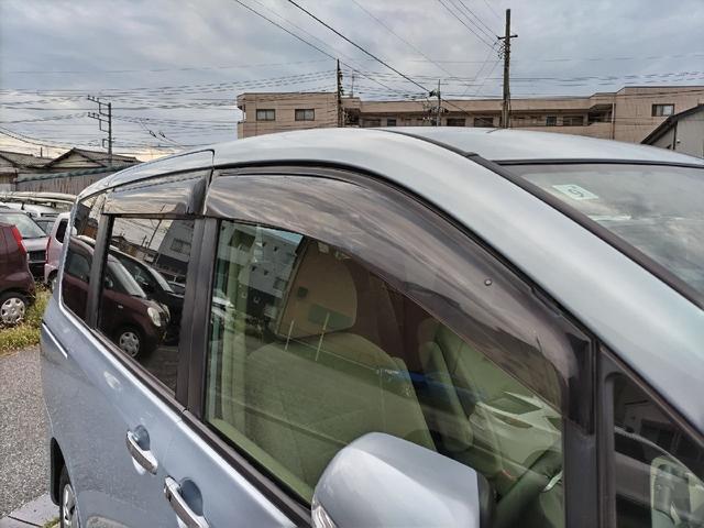 トヨタ ノア 2.0 X スマートエディション 両側スライドドア HID