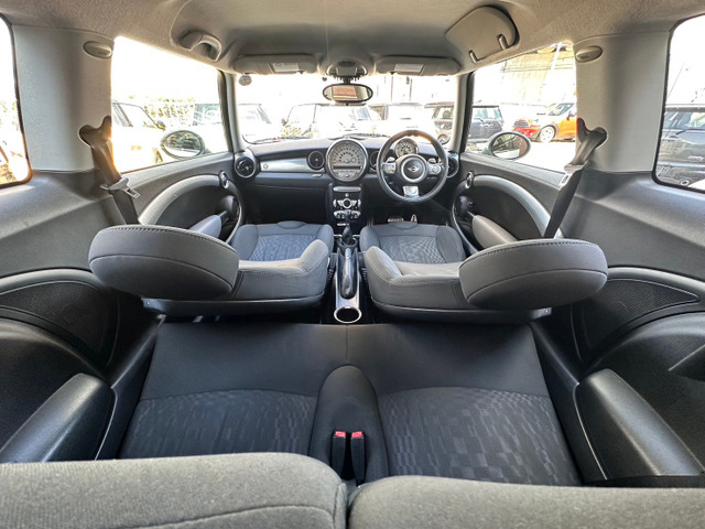 BMW MINI ミニ クーパー S 車検整備付き 正規ディーラー車 修復歴無 の