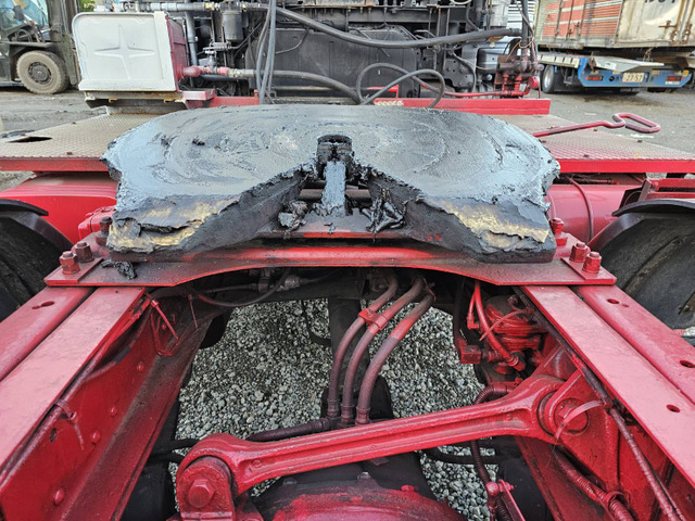 三菱ふそう スーパーグレート トレーラーヘッド PTO付 480馬力 第五輪