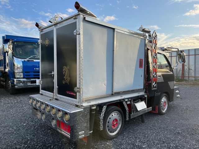 中古車 ダイハツ ハイゼットトラック ジャンボデコトラ の中古車詳細 (114,896km, ブラック, 群馬県, 88万円) |  中古車情報・中古車検索なら【車選びドットコム（車選び.com）】