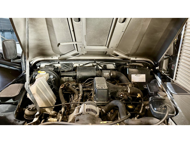 中古車 ランドローバー ディフェンダー 90 SW 50th 4WD の中古車