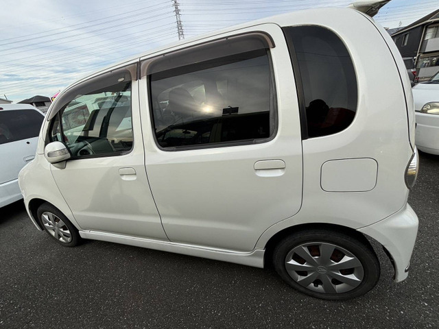 中古車 ダイハツ ムーヴラテ クール VS の中古車詳細 (128,696km, ホワイト, 千葉県, 25万円) |  中古車情報・中古車検索なら【車選びドットコム（車選び.com）】