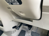 【支払総額推進店】お車をご覧い頂きまして、誠に有難う御座います。在庫車両になりますので、是非ご都合の宜しい時に、見に来て下さい。来店予約をされると、ご案内がスムーズです。
