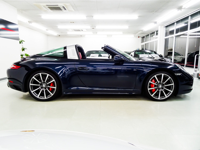 中古車 ポルシェ 911 タルガ4S PDK 4WD スポクロ レザー