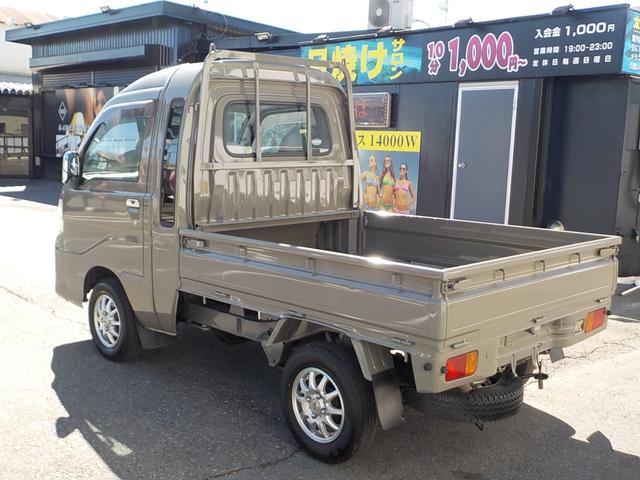 中古車 ダイハツ ハイゼットトラック ジャンボ 4WD ジャンボ 4WD AT フル装備 の中古車詳細 (走行距離不明, アッシュカーキ, 群馬県,  49万円) | 中古車情報・中古車検索なら【車選びドットコム（車選び.com）】