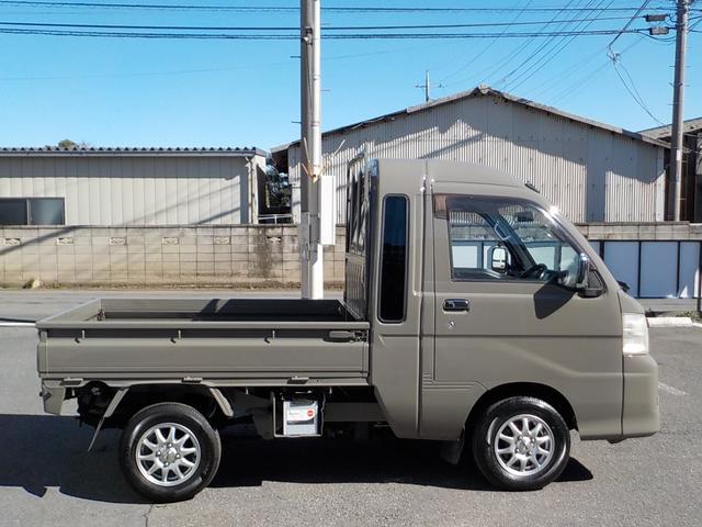 中古車 ダイハツ ハイゼットトラック ジャンボ 4WD ジャンボ 4WD AT フル装備 の中古車詳細 (走行距離不明, アッシュカーキ, 群馬県,  49万円) | 中古車情報・中古車検索なら【車選びドットコム（車選び.com）】