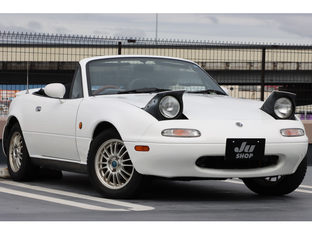 ユーノスロードスター ユーノス ロードスター 1.6 の中古車詳細 (82,000km, ホワイト