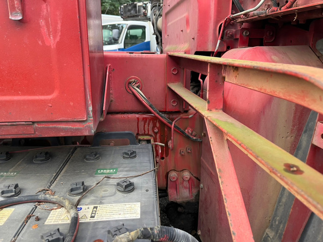 中古車 いすゞ ギガ ダンプ 深ダンプ土砂禁ダンプ新明和7速MT の