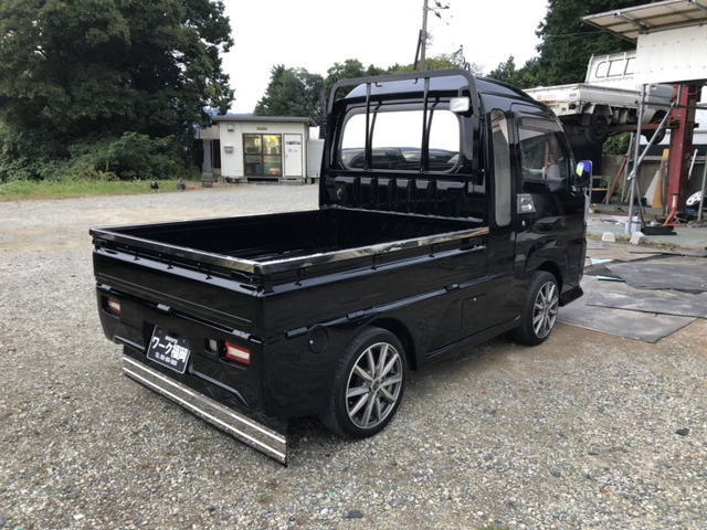 中古車 ダイハツ ハイゼットトラック ジャンボ 4WD ☆軽トラック九州最安値の店☆ 全塗装済み の中古車詳細 (186,168km, ブラック, 福岡県,  108万円) | 中古車情報・中古車検索なら【車選びドットコム（車選び.com）】