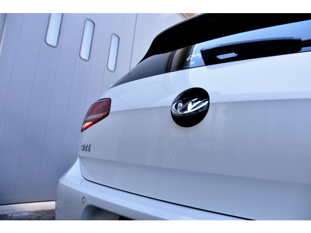 中古車 フォルクスワーゲン ゴルフ GTI 新品車高調ホイール