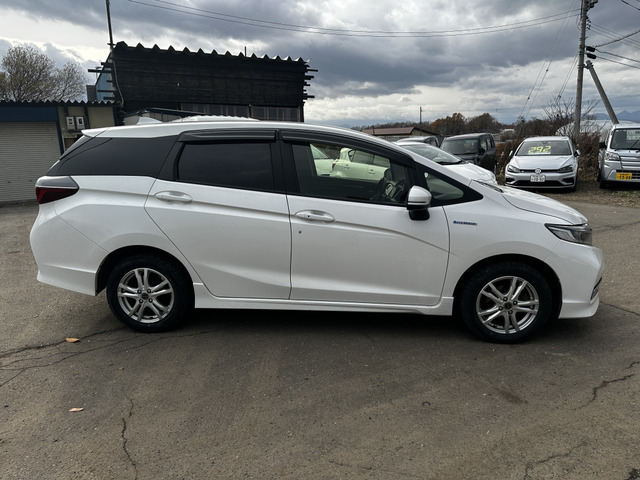 中古シャトル 245個 ブランドバラバラ シャトル・ブラック(黒)の中古車を探す(5ページ目)【カーセンサー】