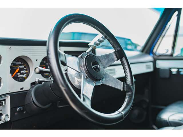 中古車 シボレー K-5 ブレイザー C10 11ナンバー 350エンジン 中古車 シボレー K-5 ブレイザー C10 11ナンバー 350エンジン
