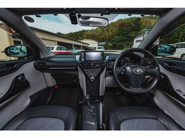 トヨタIQ 1.3 トヨタ iQ 2008年式モデル 1.3 ガズーレーシング チューンド