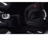 板金や車検、社外パーツやオーディオ、ナビゲーションの取り付けエアロパーツの取り付けなどのお気軽にご相談ください。格安にてご相談承ります。