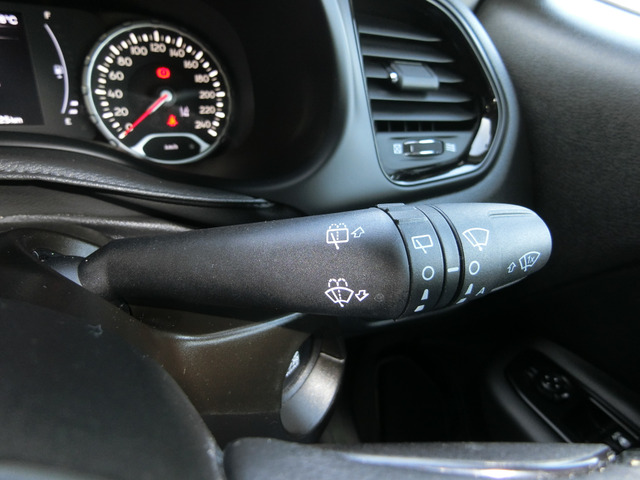 クライスラージープ レネゲード ナイトイーグル Uconnectディスプレイ 