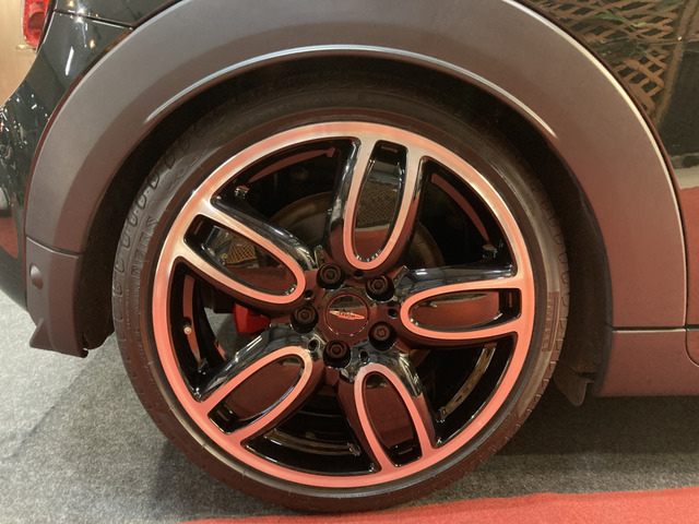 BMW MINI ミニ ジョン・クーパー・ワークス Trackstyle 6MT ST車