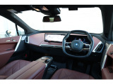 iX M60 4WD 最上級/システム合計619ps/新車保証