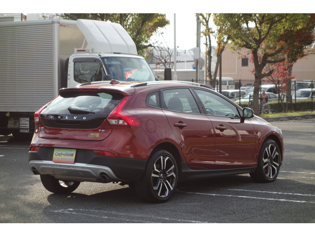 ボルボ V40クロスカントリー T5 AWD サマム 4WD ハーマンカード