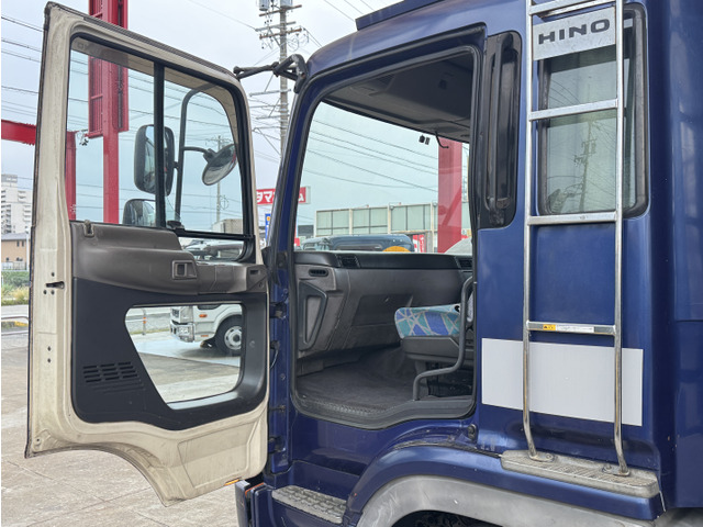 【愛知県一宮市発】スズキ スプラッシュR 19フィート スズキDF115F(4スト115馬力) トレーラー付 淡水使用(船オク管理番号:F2200144) 愛知県一宮市発】スズキ スプラッシュR 19フィート スズキDF115F