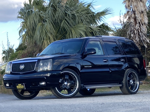 中古車 キャデラック エスカレード 6.0 サンルーフ 革シート の中古車 