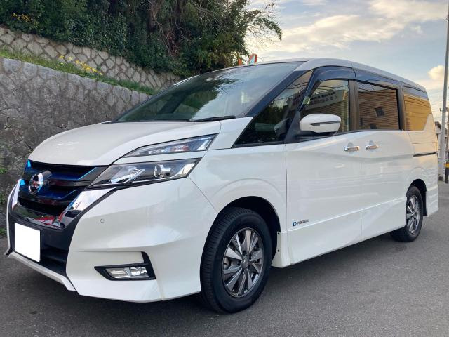 セレナ 1.2 e-POWER ハイウェイスター V ステアリングヒーター シートヒーター