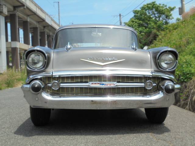シボレー ベルエア 1957y 2ドアセダン V8 4600cc 後輪エアサス