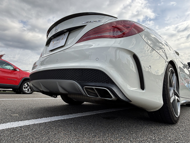 メルセデス・ベンツ CLAクラス AMG CLA45 4マチック 4WD 革シート