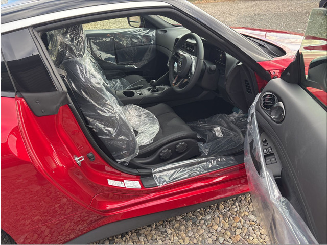 日産 フェアレディZ 3.0 バージョン ST 6MT の中古車詳細 (新車