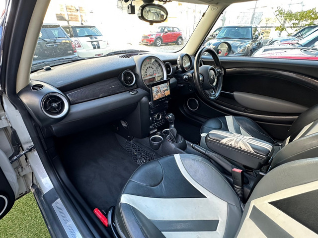 BMW MINI ミニ クーパー S 後期型 サンルーフ ナビ TV ETC付 の中古車