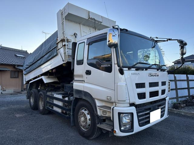 ギガ ダンプ 5.3×2.3mボデ極東製2デフナンバ付