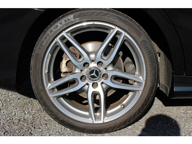 メルセデス・ベンツ CLAシューティングブレーク CLA180 スポーツ