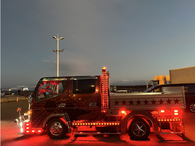 キャンター　デコトラ 三菱ふそう キャンター 改造多数 デコトラ Wキャブ の中古車詳細