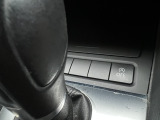 輸入車の修理や整備は高いと思っている人は多いですが、純正品同等の社外品や良質中古部品を使う事により、ディーラーの半分以下での修理、整備も可能です。お気軽にご相談ください
