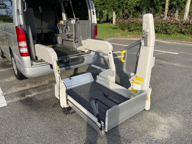 トヨタ ハイエースバン 3.0 DX ロング ハイルーフ ディーゼル 4WD