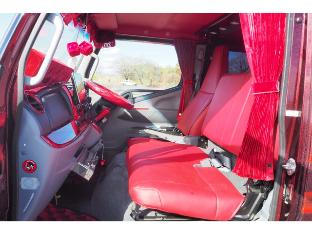 中古車 三菱ふそう キャンター 改造多数 デコトラ Wキャブ の 中古車 三菱ふそう キャンター 改造多数 デコトラ Wキャブ の
