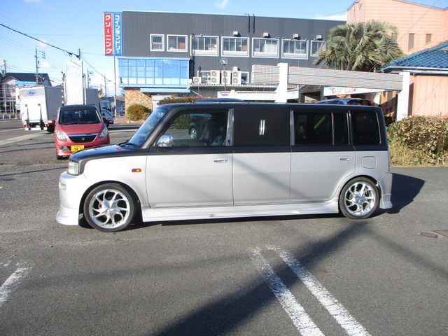 bB  【リムジン】車体・構造変更済み