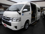 ハイエースコミューター  車いす移動車タイプBストレチャー固定装置