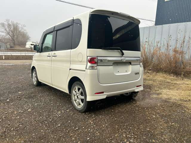 中古車 ダイハツ タントカスタム カスタム L 4WD 4WD 片側