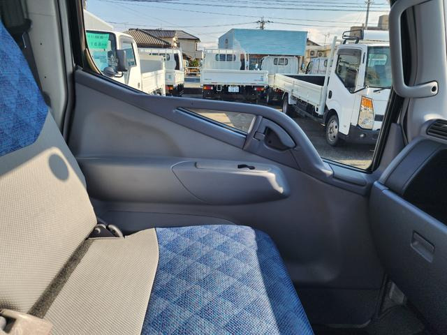 三菱ふそう キャンター 冷蔵冷凍車 1.25t 中温仕様 サイドドア付 の