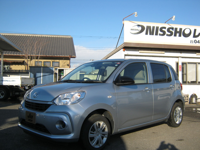 パッソ  令和3年式、走行8,600km!!