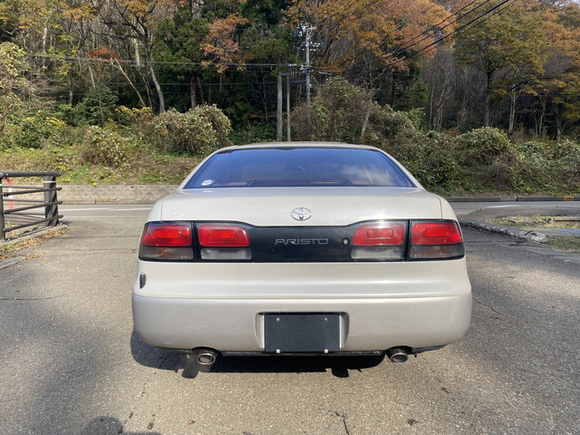 【週末限定値下げ】C011　トヨタアリスト3.0V（シルバーメタリック）　未開封 週末限定値下げ】C011 トヨタアリスト3.0V（シルバーメタリック