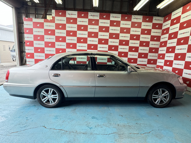 トヨタ クラウンマジェスタ 4.0 Cタイプ i-Four 4WD パワーシート