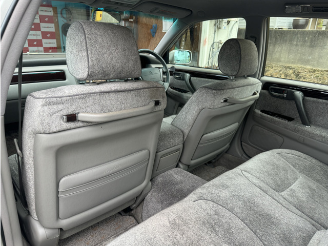 トヨタ クラウンマジェスタ 4.0 Cタイプ i-Four 4WD パワーシート