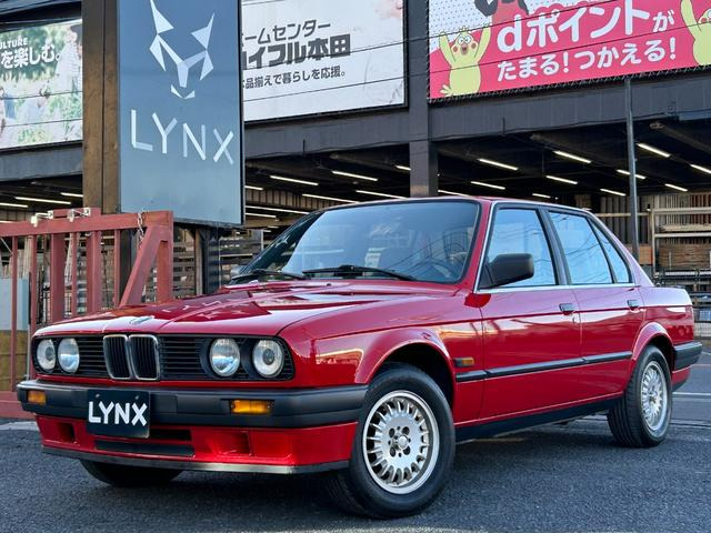 3シリーズセダン 320i 左ハンドル 直列6気筒エンジン ETC